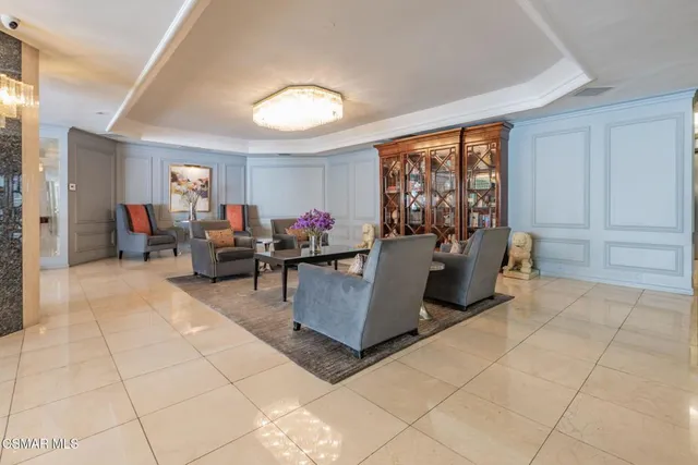 $1,139,000 | 10660 Wilshire Boulevard, Unit 410, Los Angeles, CA 90024