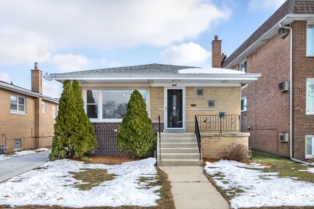 $299,900 | 415 Yates Avenue, Calumet City, IL 60409