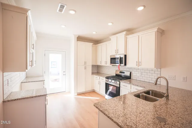 $356,000 | 704 Winton Way, Unit 551, Youngsville, NC 27596