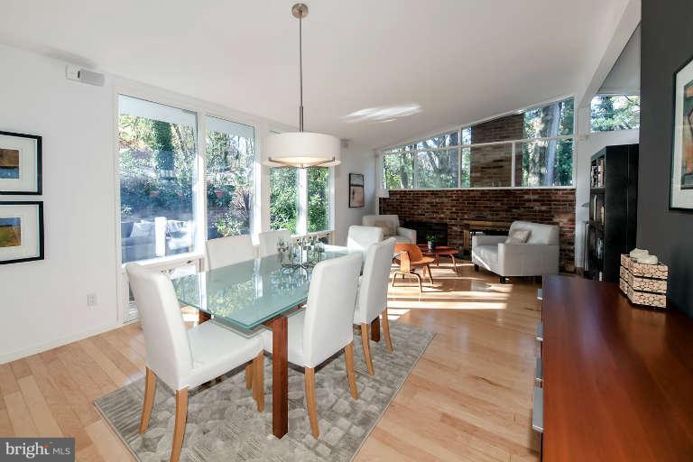 7526 Elba Road Alexandria, VA 22306 - Photo 8 of 30 Dining Room