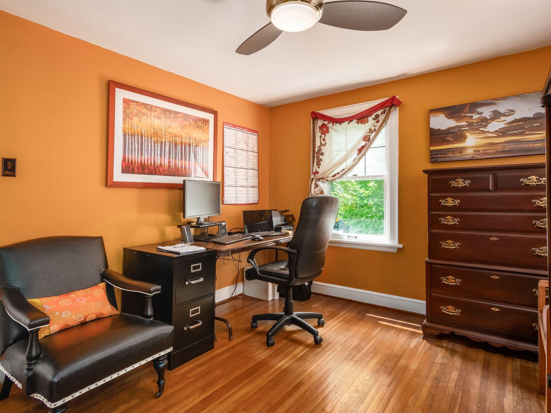 843 Vernon Road Columbus, OH 43209 - Photo 26 of 49 3rd Bedroom
