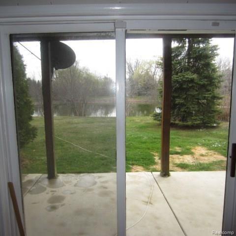 29463 Meadow Ridge South Farmington Hills, MI 48334 - Photo 30 of 33