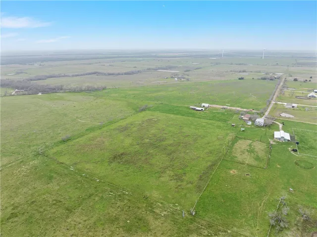 $785,000 | 297 Lcr 615, Groesbeck, TX 76642