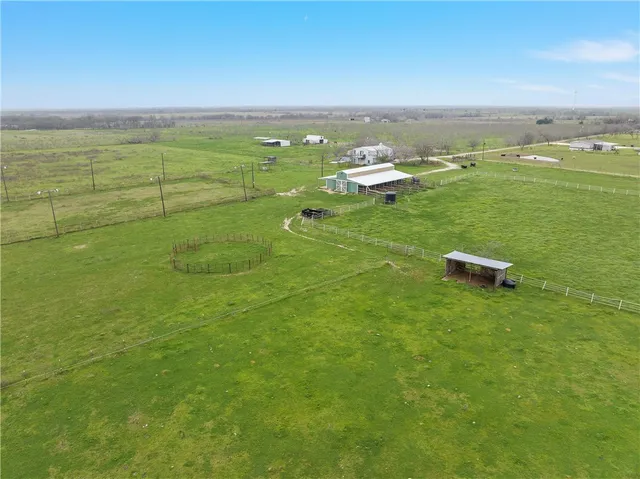 $785,000 | 297 Lcr 615, Groesbeck, TX 76642
