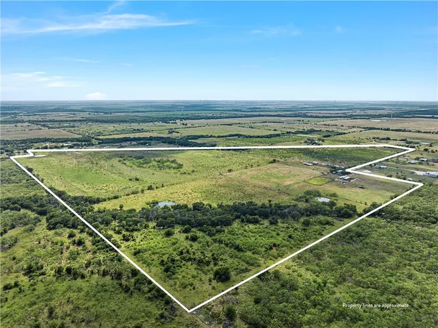 $785,000 | 297 Lcr 615, Groesbeck, TX 76642