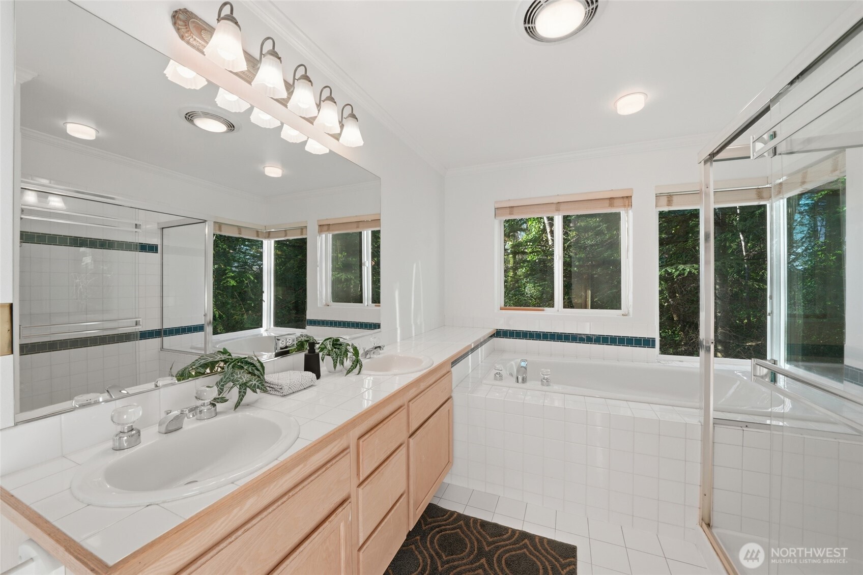 4525 47th Avenue South Seattle, WA 98118 - Photo 22 of 29