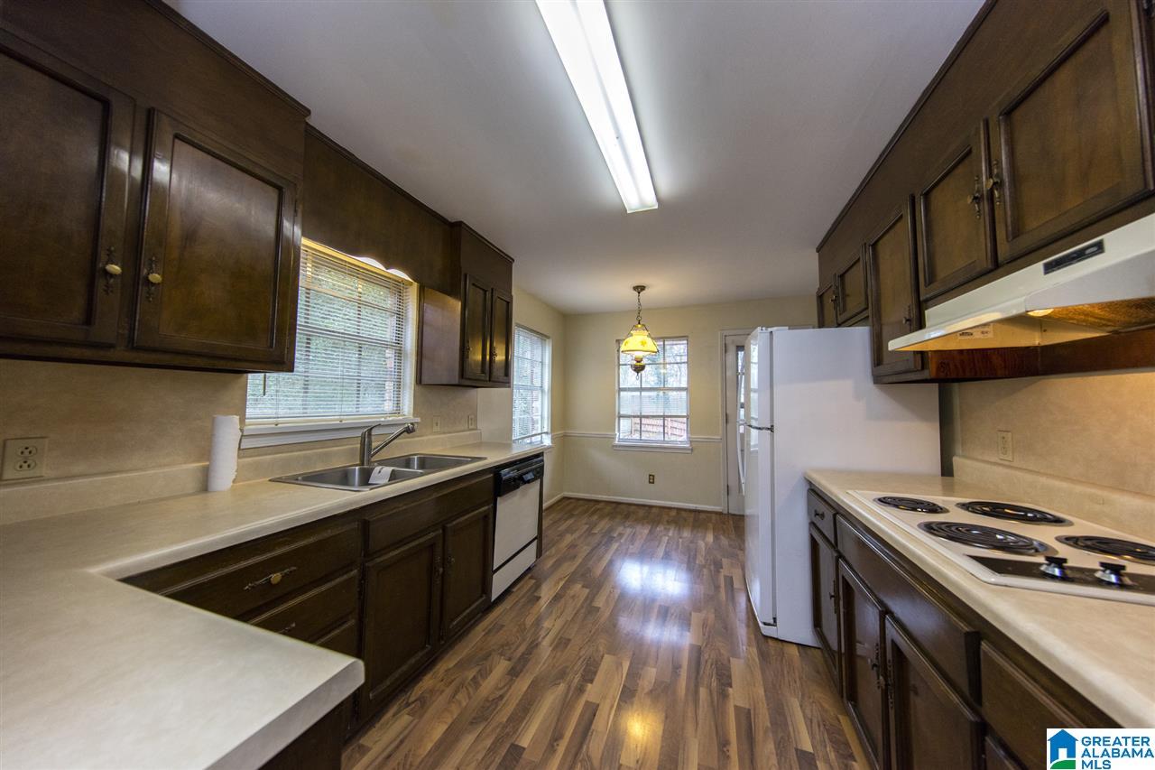 904 Rockingham Road Birmingham, AL 35235 - Photo 11 of 37