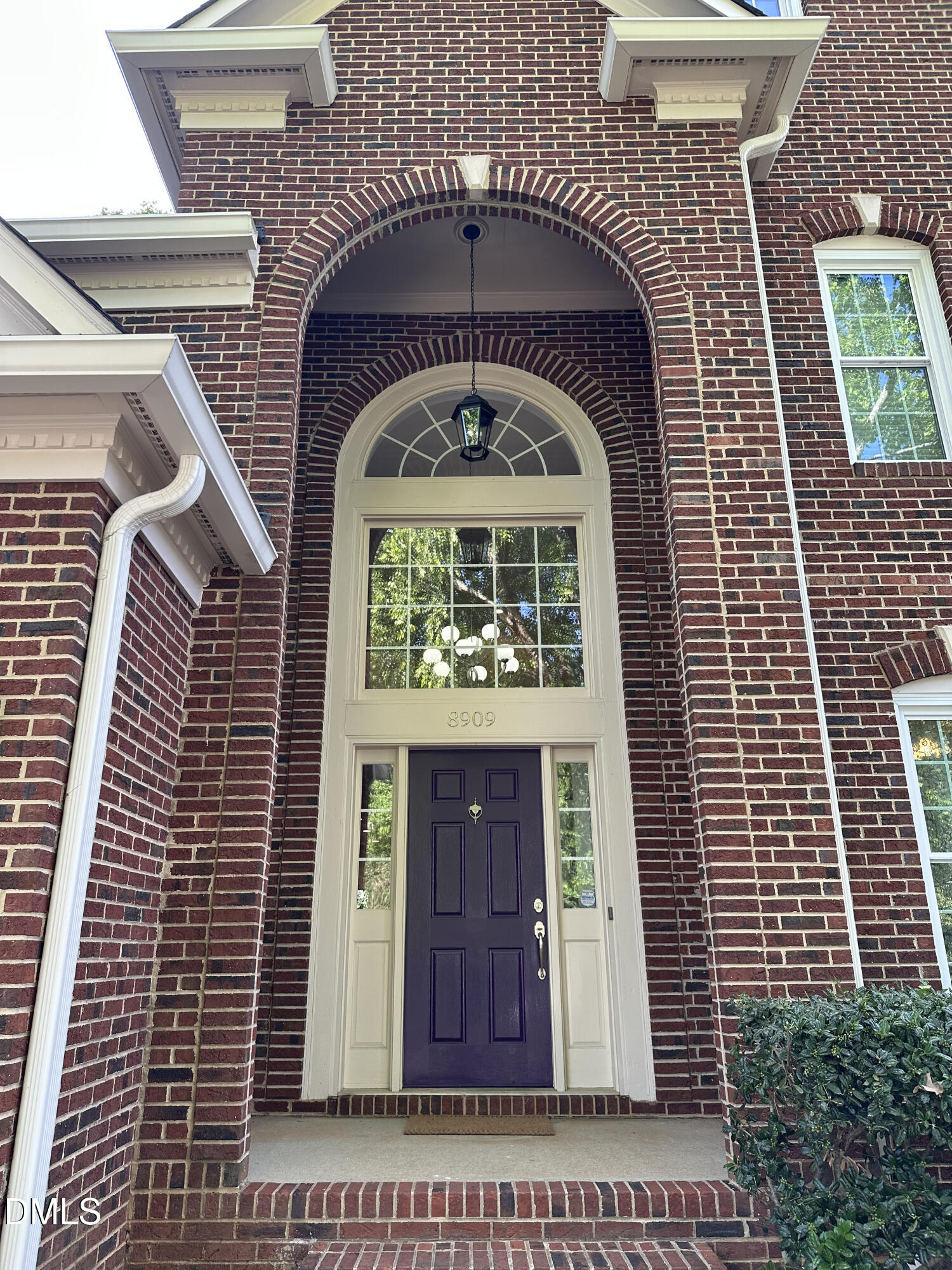 8909 Breeland Way Raleigh, NC 27613 - Photo 5 of 53