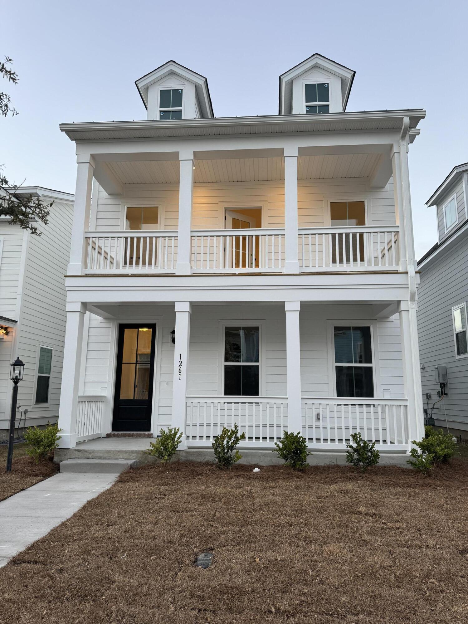 1261 Crooked Oak Road Charleston, SC 29492 - Photo 1 of 4 6F8A0C9B-2FC2-48BA-83D6-DC03C3927579