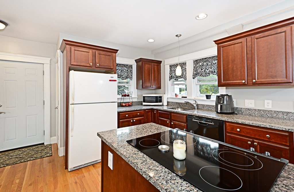 5 Michigan Road Worcester, MA 01606 - Photo 16 of 33 Gallery Image 16