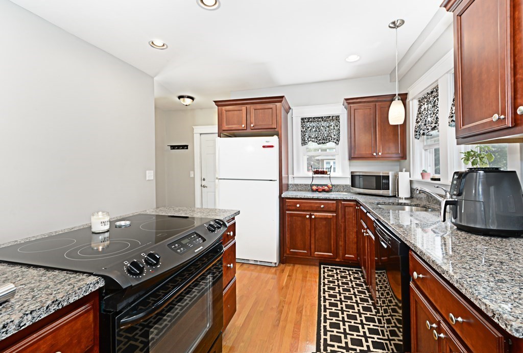 5 Michigan Road Worcester, MA 01606 - Photo 17 of 33 Gallery Image 17