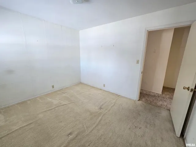 $155,900 | 405 Westhaven Drive, Centralia, IL 62801