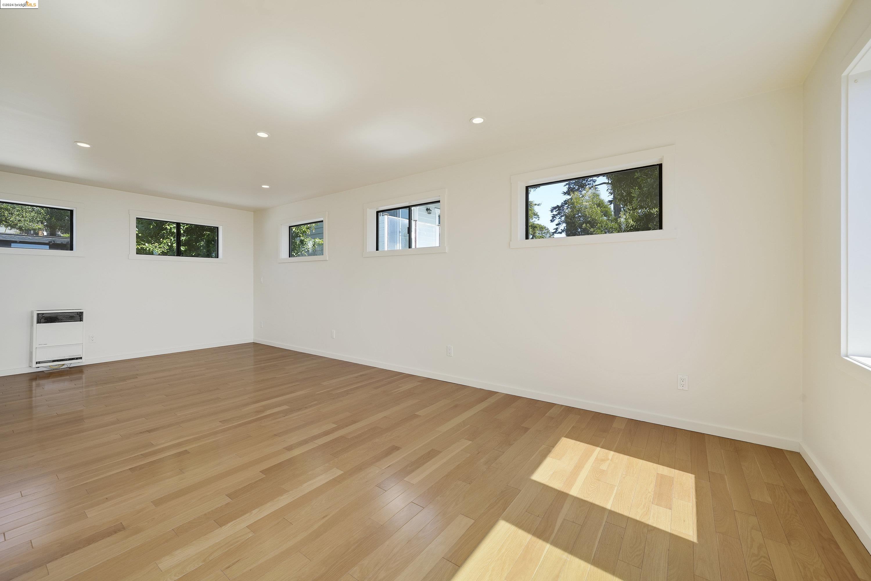 921 Clark Place El Cerrito, CA 94530 - Photo 26 of 36 a view of an empty room