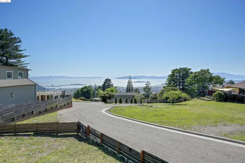 a view of a mini theater with a yard