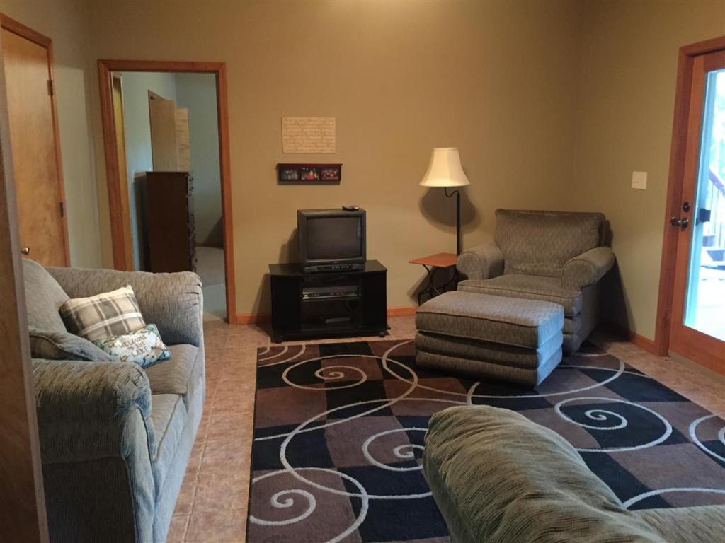 532 Gambrell Road Townville, SC 29689 - Photo 18 of 28 Gallery Image 18