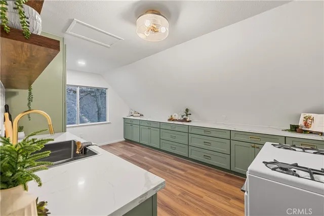 $390,000 | 23825 Scenic Drive, Crestline, CA 92325