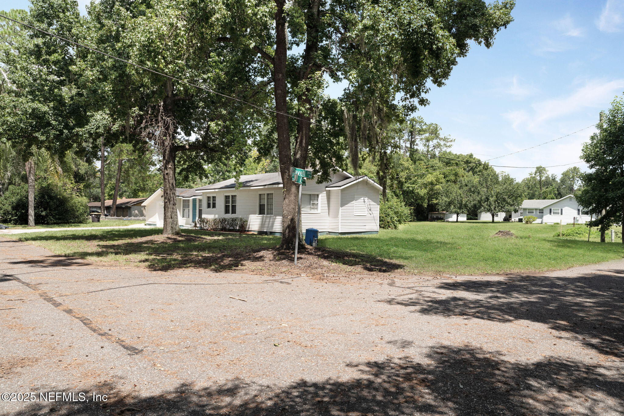 2814 Davell Road Jacksonville, FL 32254 - Photo 13 of 15 Backyarf