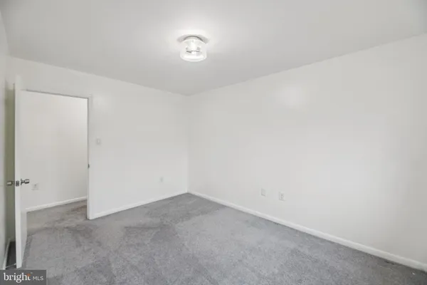 $299,000 | 10607 Weymouth Street, Unit W201, Bethesda, MD 20814