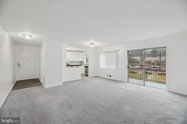 $299,000 | 10607 Weymouth Street, Unit W201, Bethesda, MD 20814