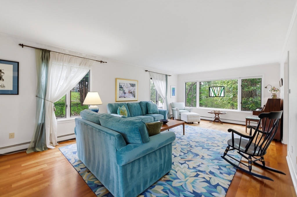 9 Woodcliffe Road Lexington, MA 02421 - Photo 14 of 39