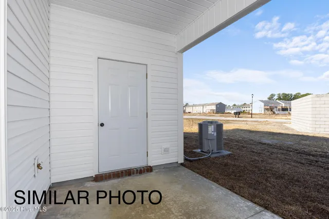 $254,900 | 735 Cross Brg Way, Unit LOT # 13, Sneads Ferry, NC 28460