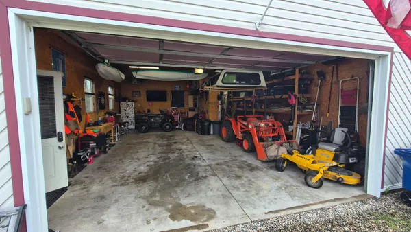 $329,000 | 76845 North Avenue, Armada, MI 48005