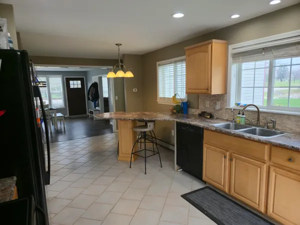 $339,000 | 76845 North Avenue, Armada, MI 48005