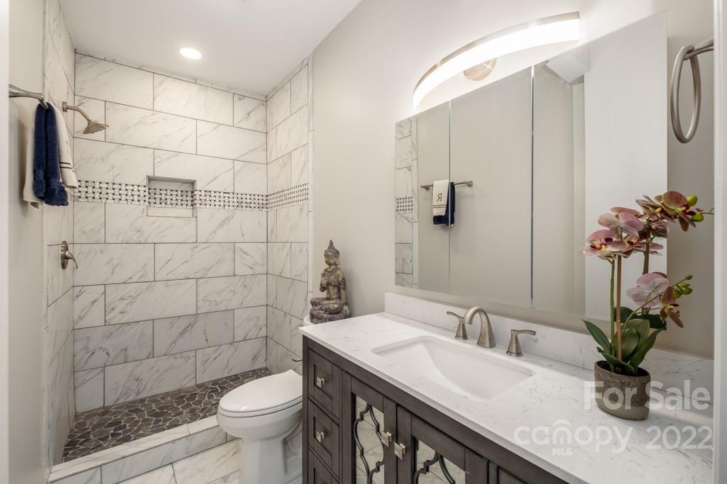 25 Beaver Street Tryon, NC 28782 - Photo 4 of 17 Gallery Image 4