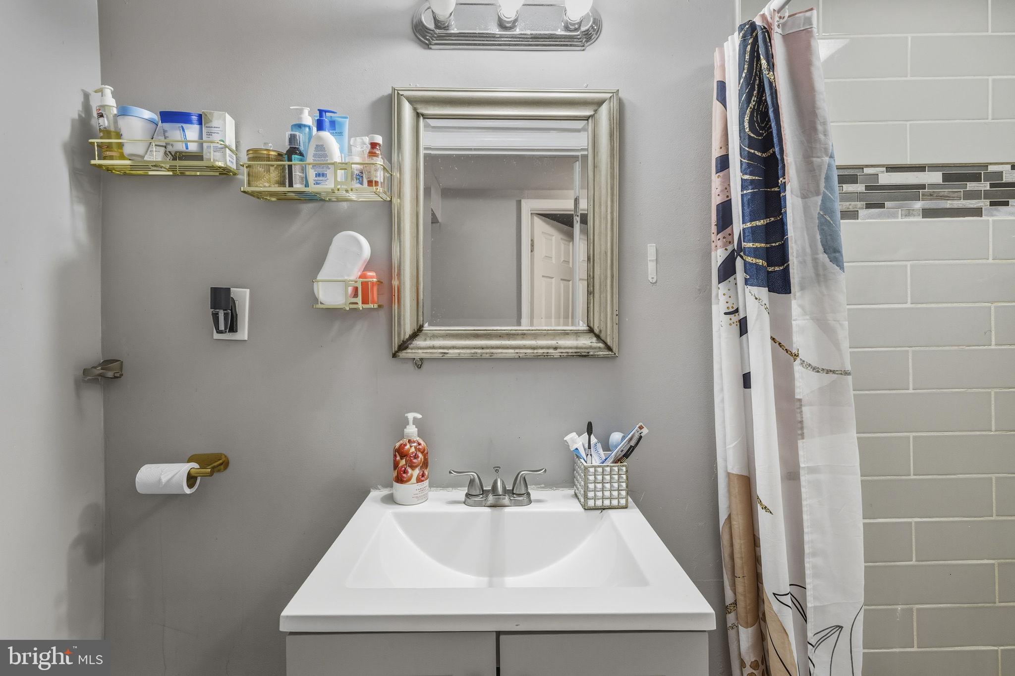 1644 Aberdeen Road Towson, MD 21286 - Photo 13 of 22