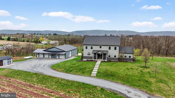 $400,000 | 350 Middle Road, Millersburg, PA 17061