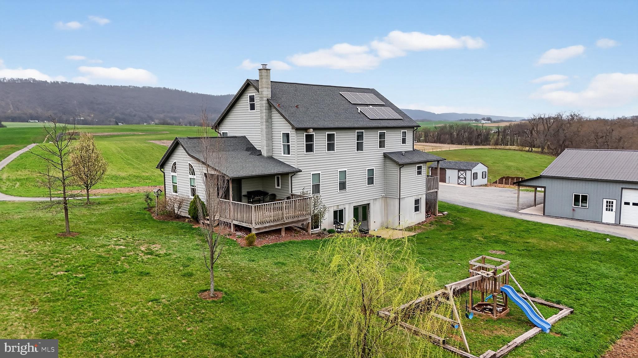 350 Middle Road Millersburg, PA 17061 - Photo 4 of 74