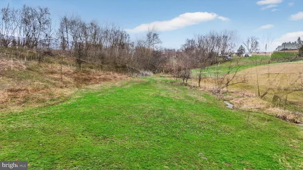 $400,000 | 350 Middle Road, Millersburg, PA 17061