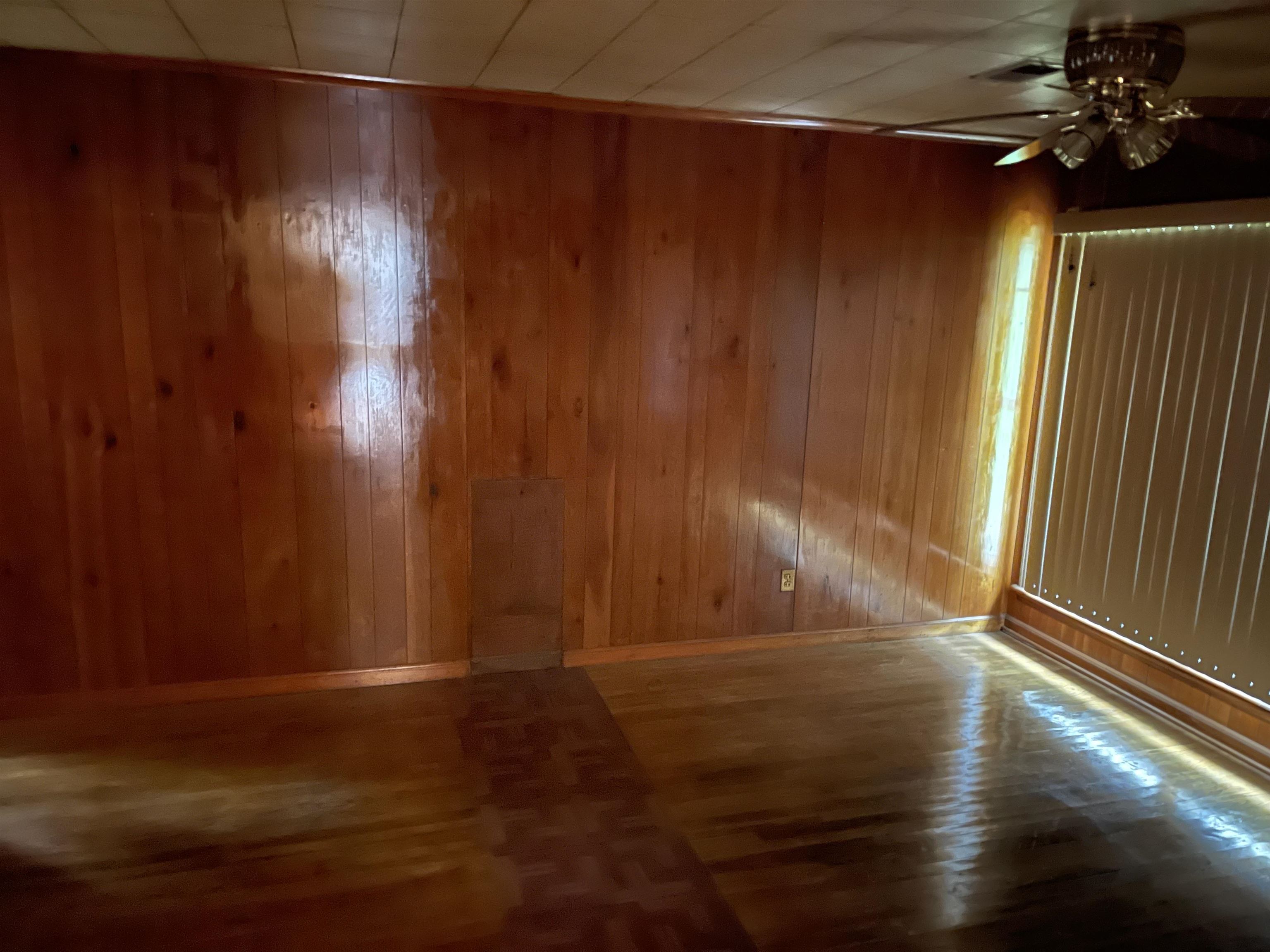 895 Enfield Road Memphis, TN 38116 - Photo 4 of 9