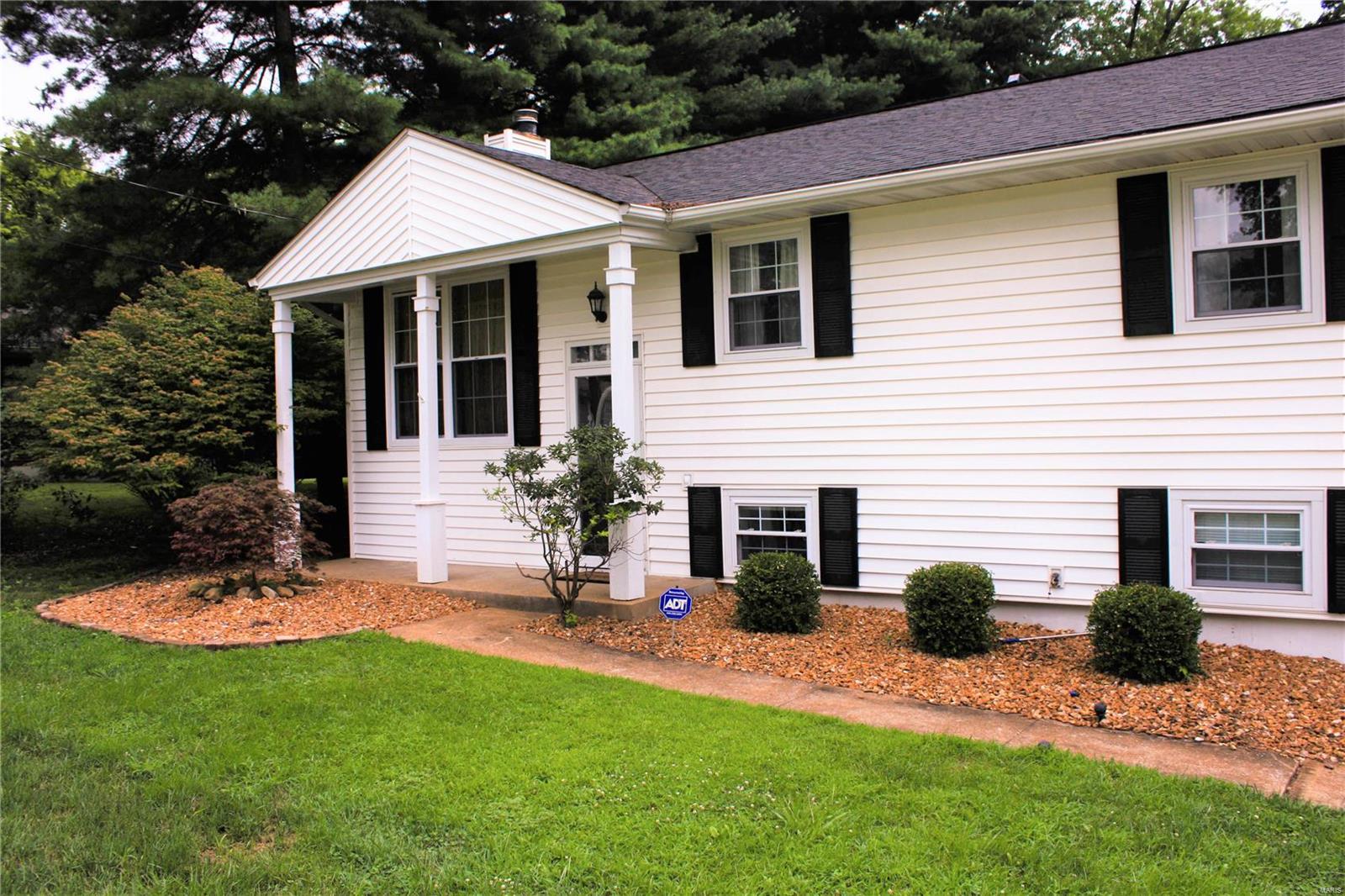 316 Pleasant Ridge Road Fairview Heights, IL 62208 - Photo 1 of 13 Gallery Image 1