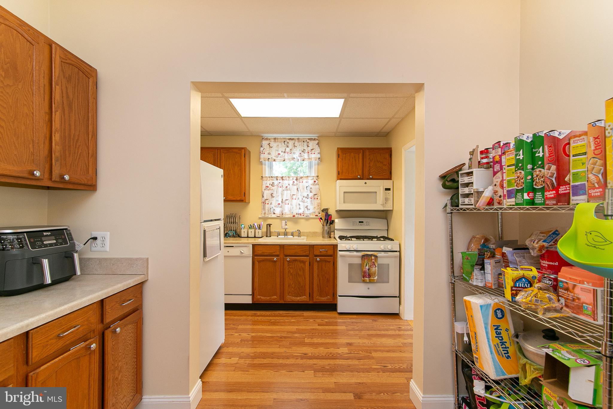 327 Delaware Avenue Riverside, NJ 08075 - Photo 9 of 27