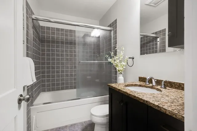 $879,900 | 61 Bolton Street, Unit 304, Cambridge, MA 02140