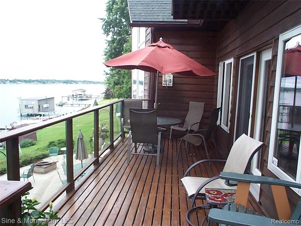 1451 River Road St. Clair, MI 48079 - Photo 30 of 70 30 BALCONY OFF DINING AREA 1451 RIVER RD.JPG