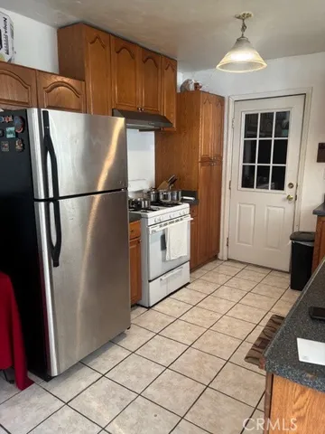 $850 | 1027 Aquamarine Lane, Corona, CA 92882