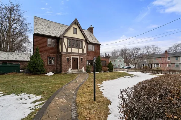 $1,575,000 | 147 Mt Vernon Street, Dedham, MA 02026
