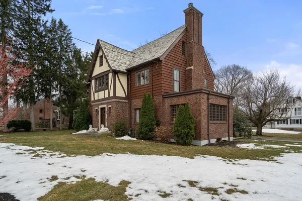 $1,575,000 | 147 Mt Vernon Street, Dedham, MA 02026