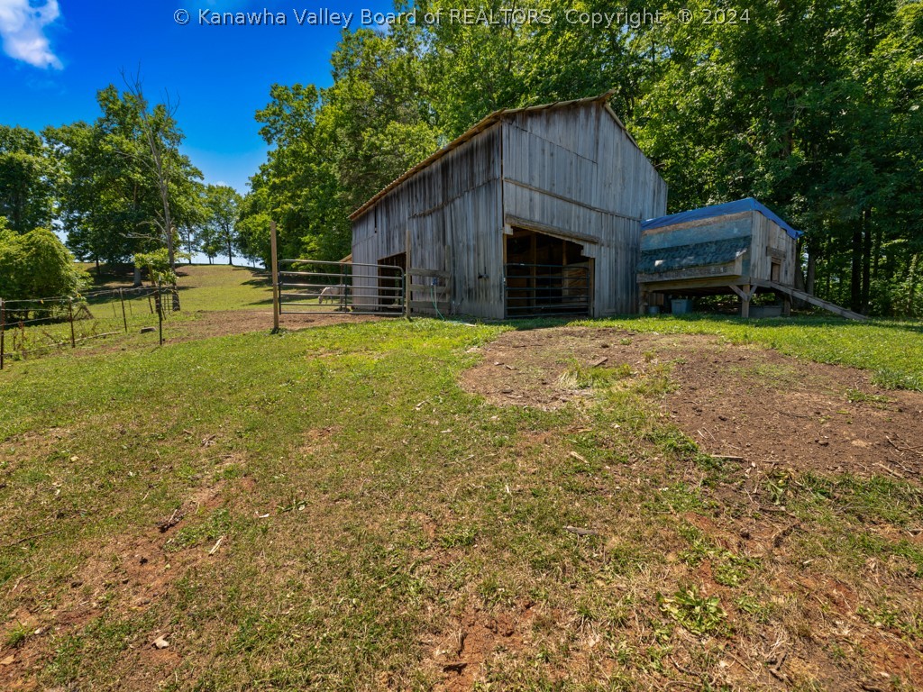 9758 Charleston Road Ripley, WV 25271 - Photo 35 of 44 Gallery Image 35