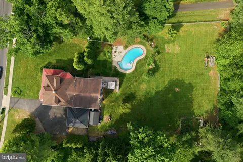 $980,000 | 1622 Jarrettown Road, Dresher, PA 19025