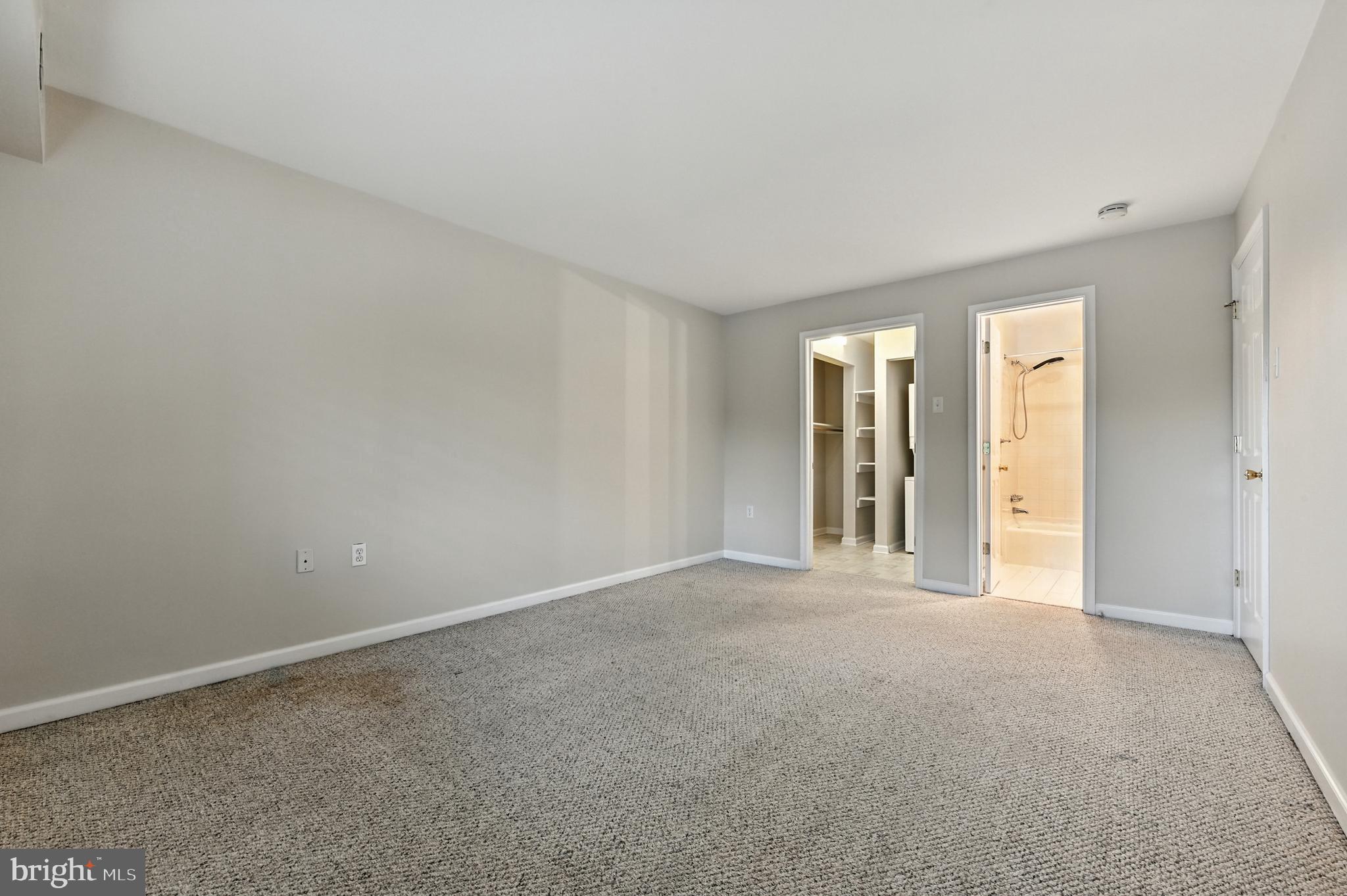 206 F Victor Parkway, Unit 206F Annapolis, MD 21403 - Photo 14 of 21 a view of an empty room with a window