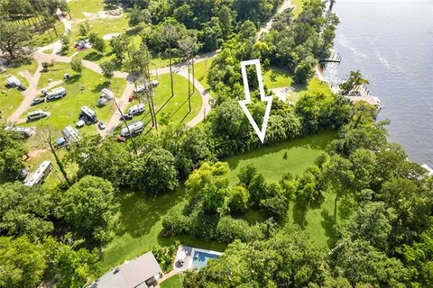 $849,000 | A Deloaks Road, Madisonville, LA 70447