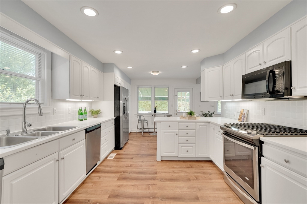 100 Summit Avenue Brookline, MA 02446 - Photo 11 of 30