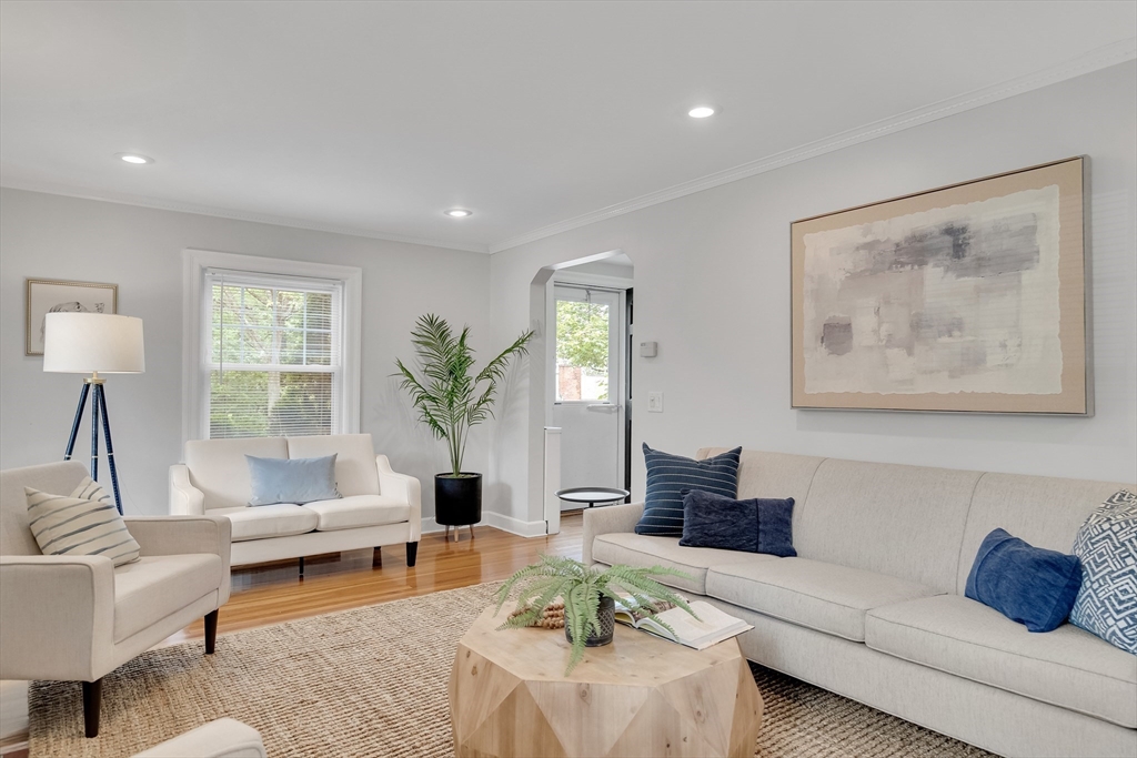 100 Summit Avenue Brookline, MA 02446 - Photo 4 of 30