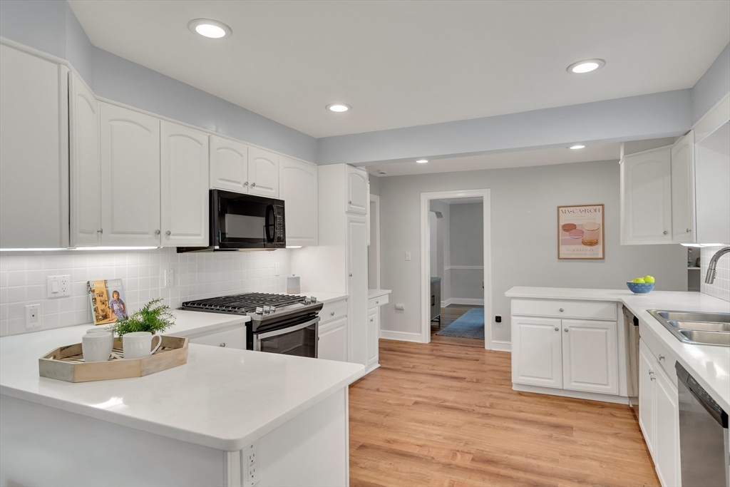 100 Summit Avenue Brookline, MA 02446 - Photo 10 of 30