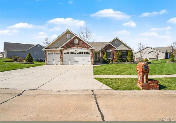 $525,000 | 6713 Silverstone Court, Byrnes Mill, MO 63051