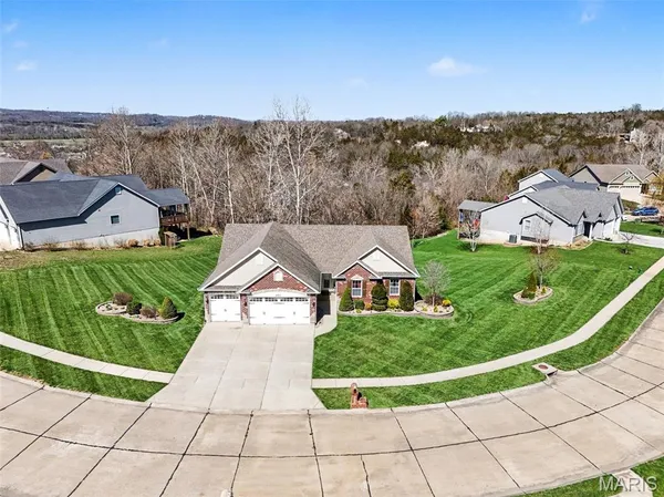 $525,000 | 6713 Silverstone Court, Byrnes Mill, MO 63051