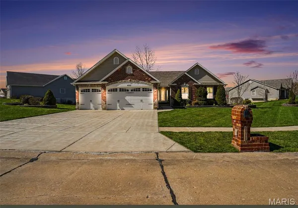 $525,000 | 6713 Silverstone Court, Byrnes Mill, MO 63051